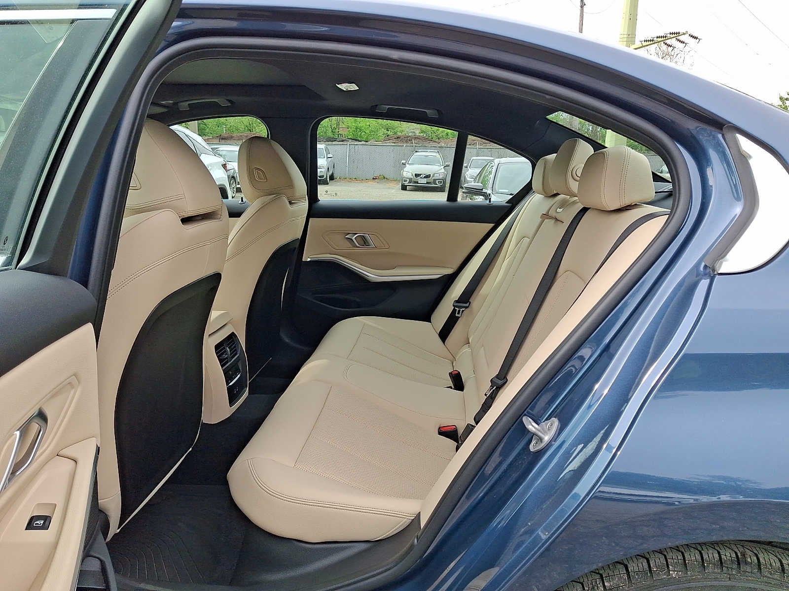 2025 BMW 3 Series 330i xDrive Sedan