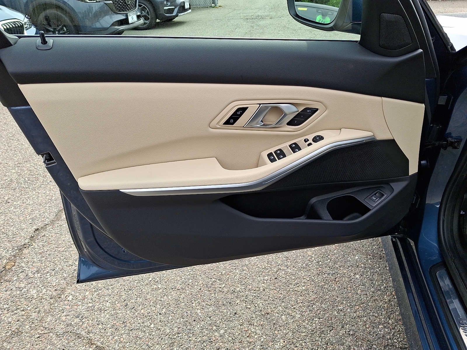 2025 BMW 3 Series 330i xDrive Sedan