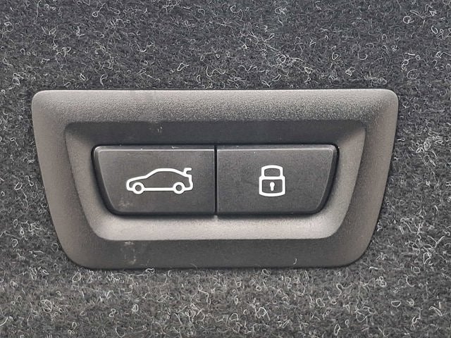 2025 BMW 3 Series 330i xDrive Sedan
