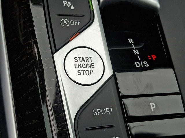 2023 BMW 3 Series 330i xDrive Sedan