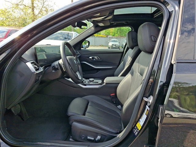 2023 BMW 3 Series 330i xDrive Sedan
