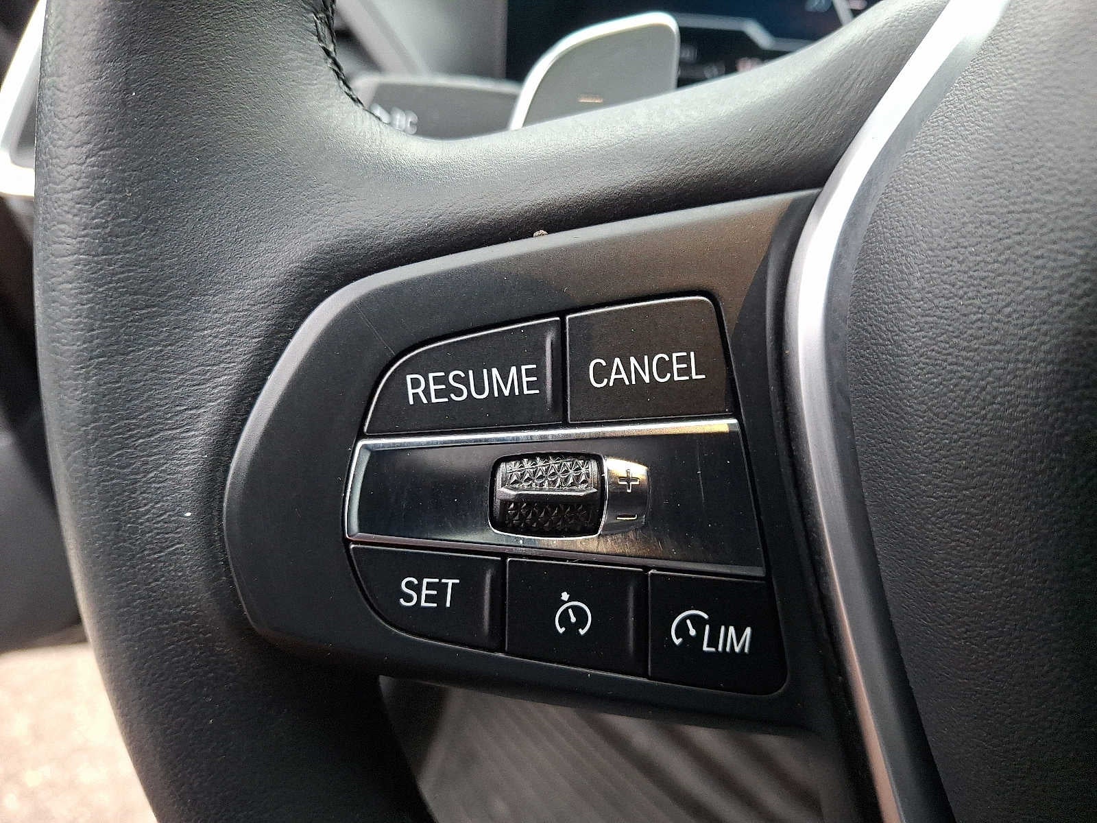 2024 BMW 3 Series 330i xDrive Sedan