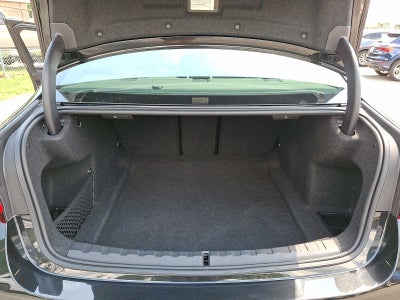 2023 BMW 3 Series 330i xDrive Sedan