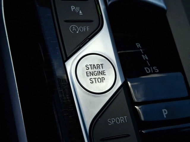 2023 BMW 3 Series 330i xDrive Sedan