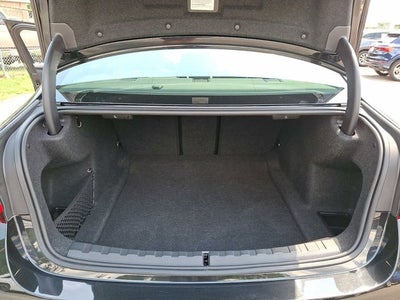 2023 BMW 3 Series 330i xDrive Sedan
