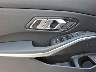 2023 BMW 3 Series 330i xDrive Sedan