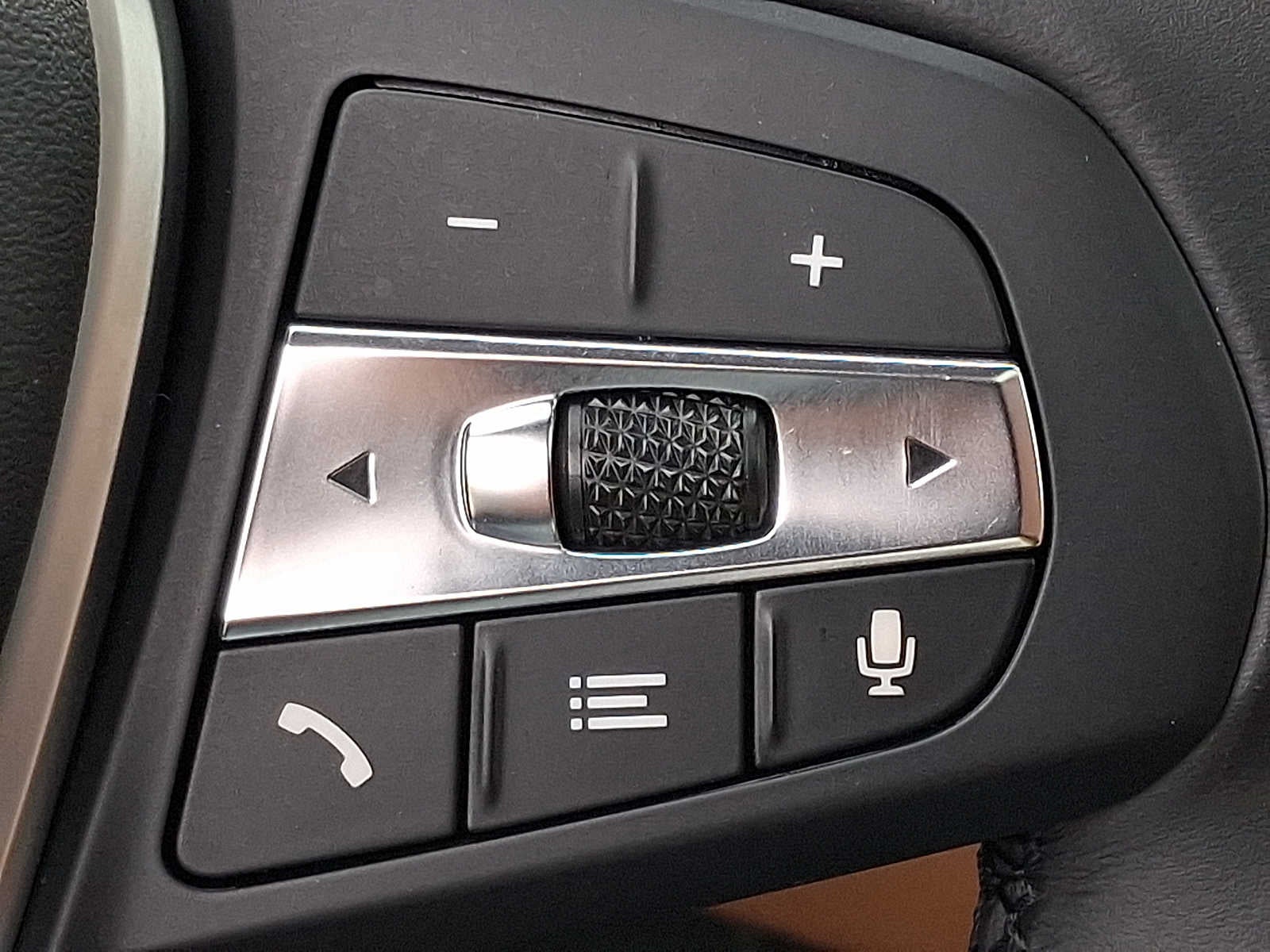 2023 BMW 3 Series 330i xDrive Sedan