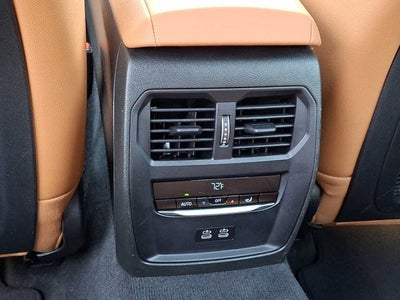 2023 BMW 3 Series 330i xDrive Sedan