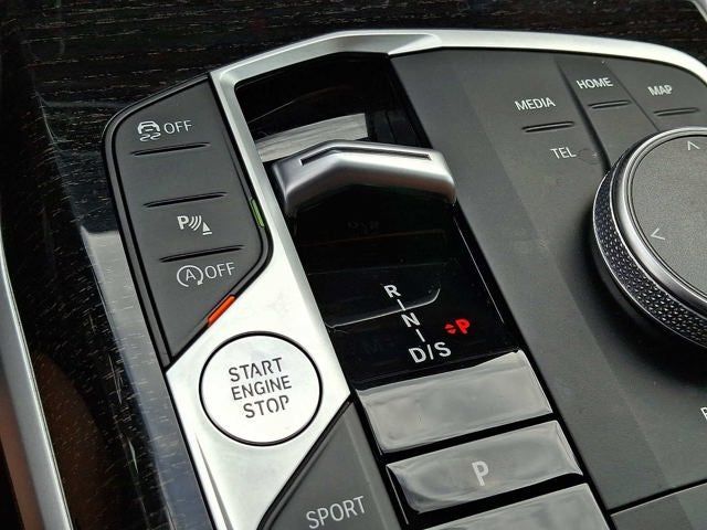 2023 BMW 3 Series 330i xDrive Sedan