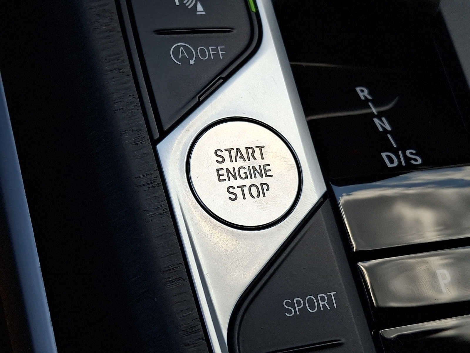 2023 BMW 3 Series 330i xDrive Sedan