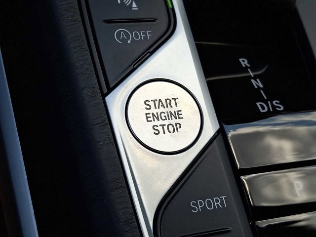 2023 BMW 3 Series 330i xDrive Sedan