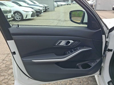 2023 BMW 3 Series 330i xDrive Sedan