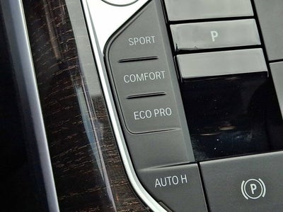 2023 BMW 3 Series 330i xDrive Sedan