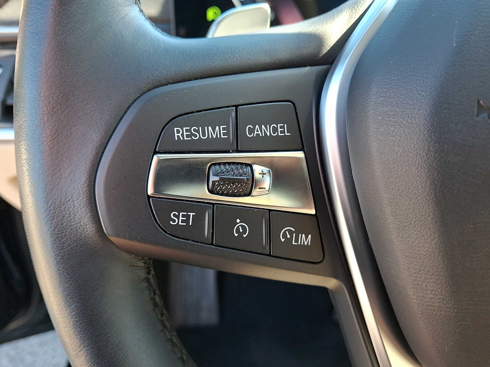 2023 BMW 3 Series 330i xDrive Sedan