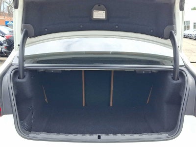 2023 BMW 3 Series 330i xDrive Sedan