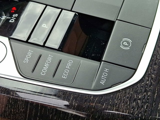 2023 BMW 3 Series 330i xDrive Sedan