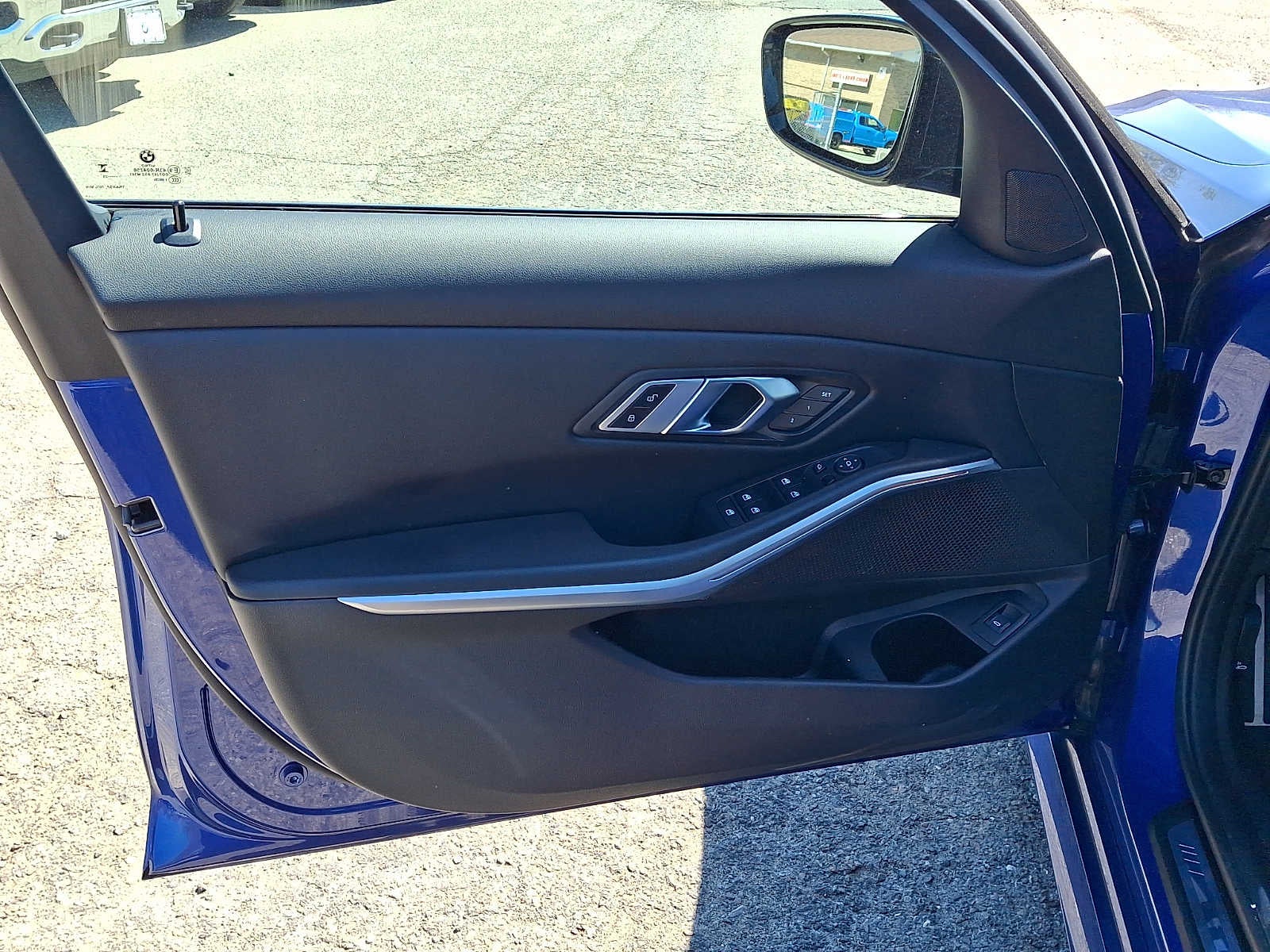 2023 BMW 3 Series 330i xDrive Sedan