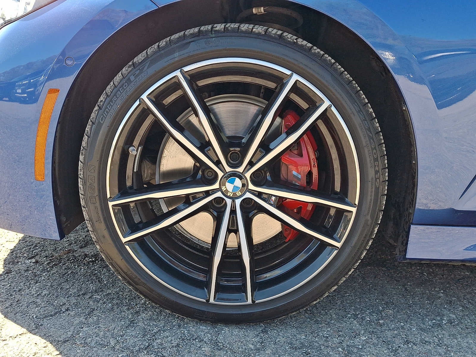2023 BMW 3 Series 330i xDrive Sedan