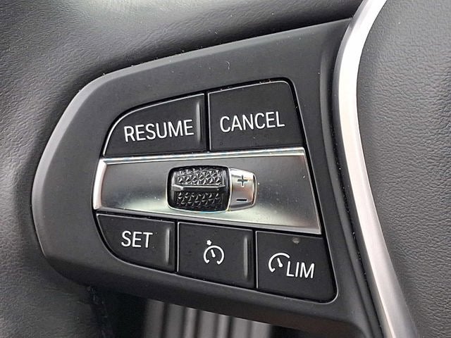 2023 BMW 3 Series 330i xDrive Sedan