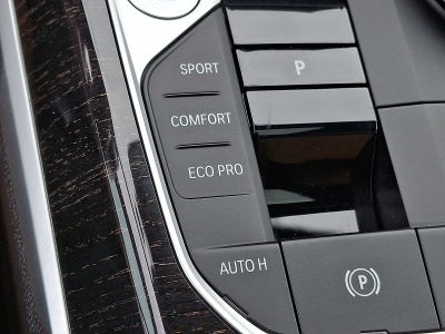 2023 BMW 3 Series 330i xDrive Sedan