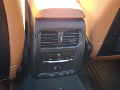 2023 BMW 3 Series 330i xDrive Sedan