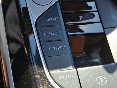 2023 BMW 3 Series 330i xDrive Sedan
