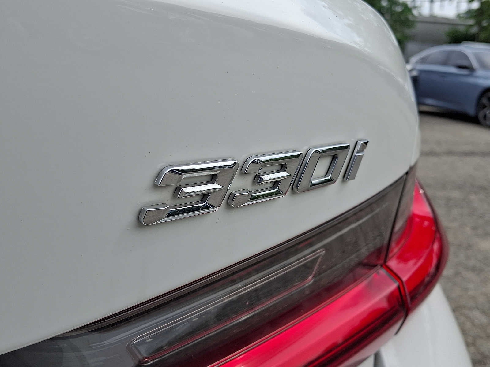 2023 BMW 3 Series 330i xDrive Sedan