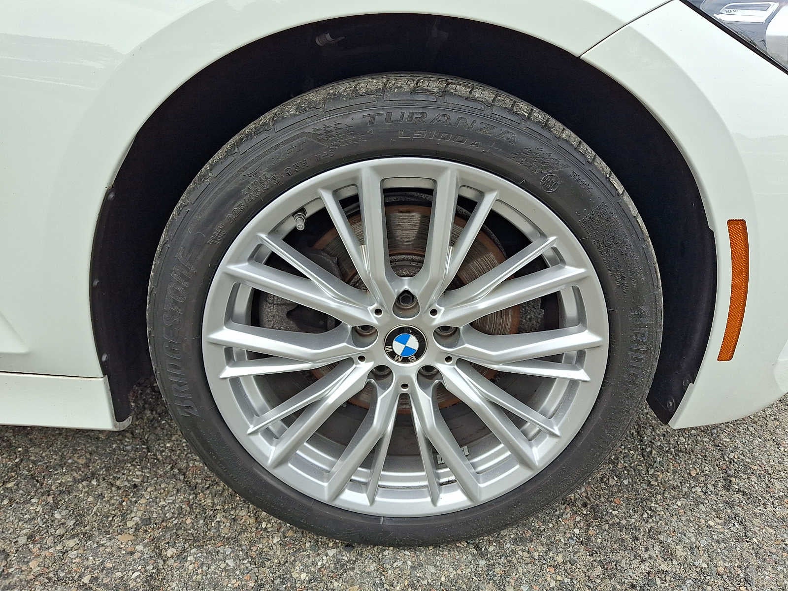 2023 BMW 3 Series 330i xDrive Sedan