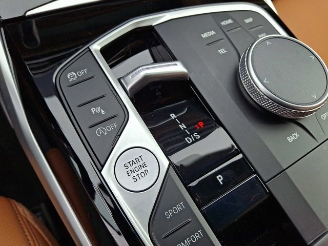 2023 BMW 3 Series 330i xDrive Sedan