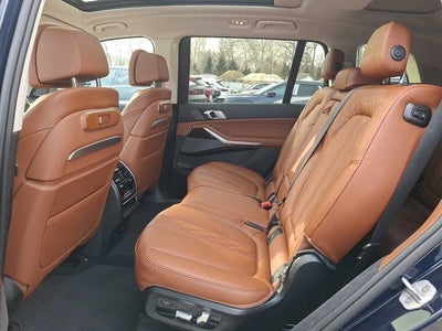 2025 BMW X7 xDrive40i Sports Activity Vehicle