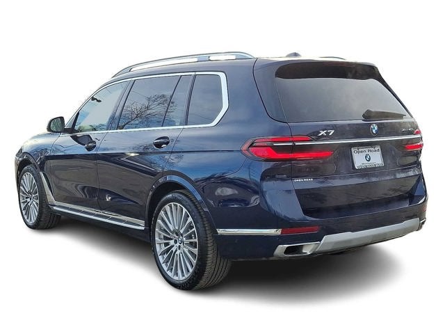 2025 BMW X7 xDrive40i Sports Activity Vehicle