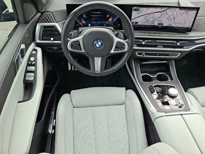 2023 BMW X7 xDrive40i Sports Activity Vehicle