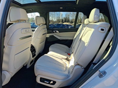 2025 BMW X7 xDrive40i Sports Activity Vehicle