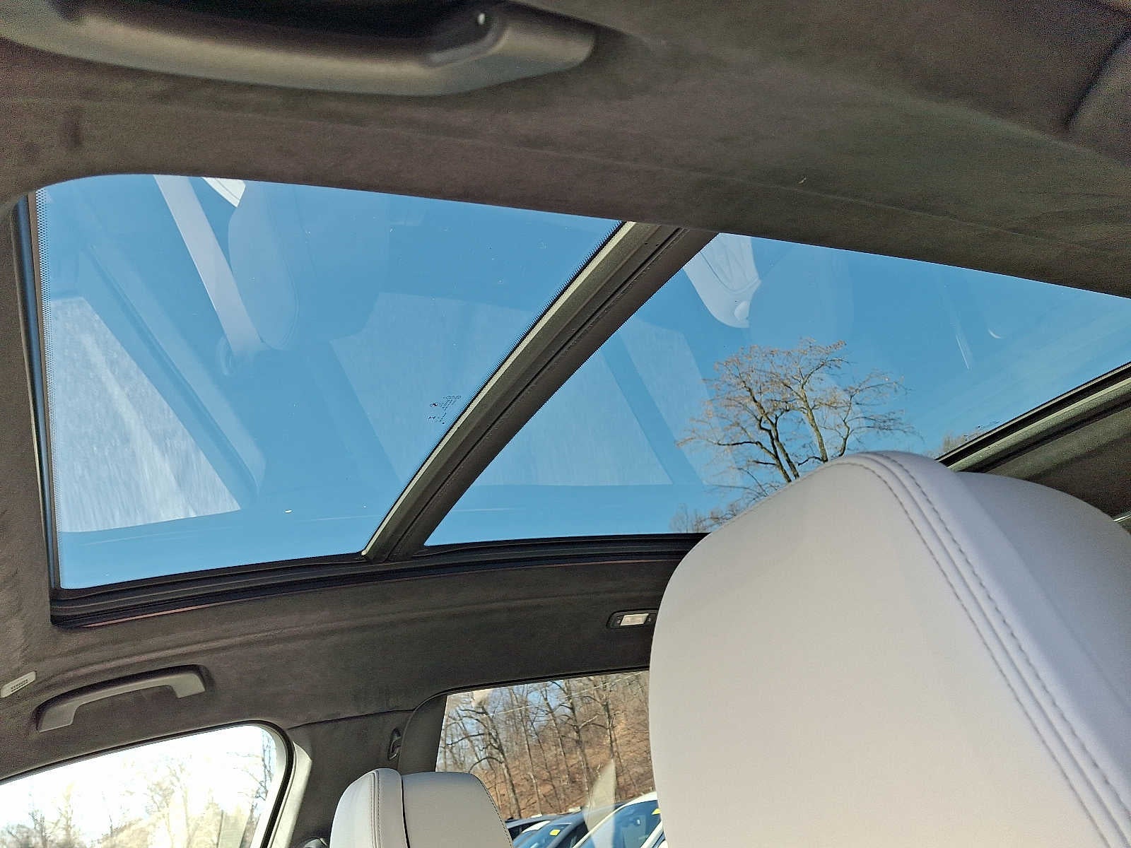 2025 BMW X7 xDrive40i Sports Activity Vehicle