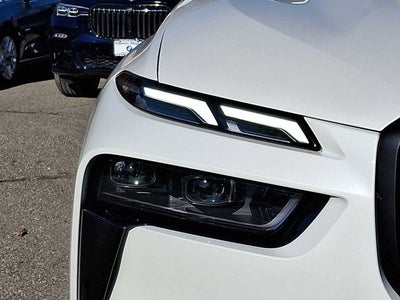 2025 BMW X7 xDrive40i Sports Activity Vehicle