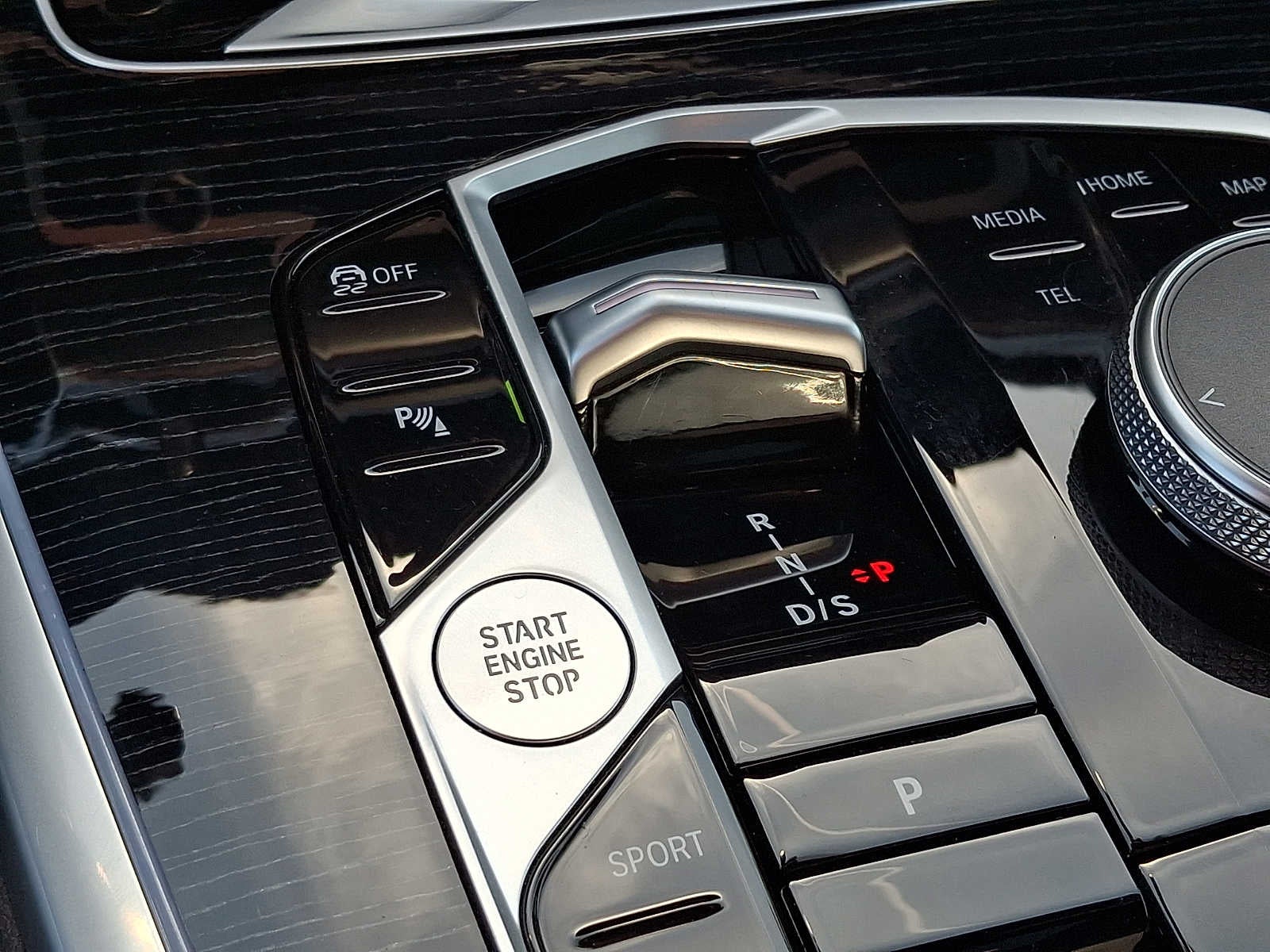 2024 BMW X7 xDrive40i Sports Activity Vehicle