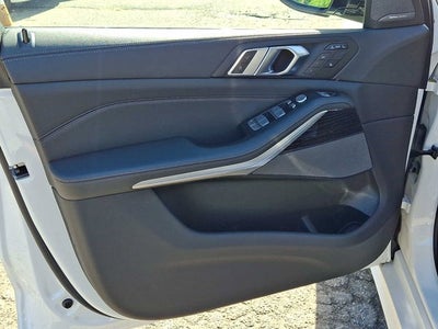 2024 BMW X7 xDrive40i Sports Activity Vehicle