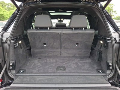 2025 BMW X7 xDrive40i Sports Activity Vehicle