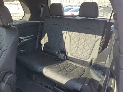 2023 BMW X7 xDrive40i Sports Activity Vehicle