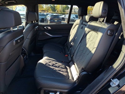 2025 BMW X7 xDrive40i Sports Activity Vehicle