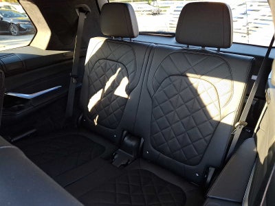 2025 BMW X7 xDrive40i Sports Activity Vehicle