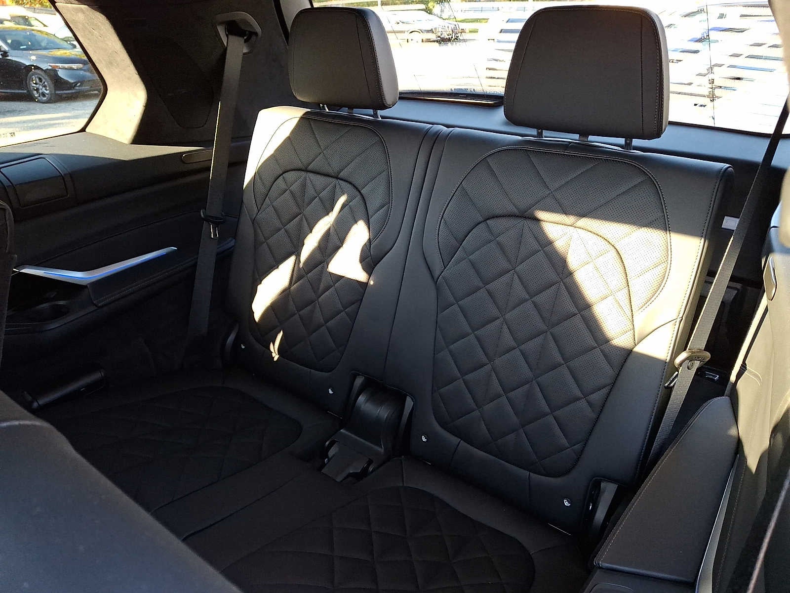 2025 BMW X7 xDrive40i Sports Activity Vehicle