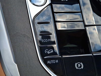 2026 BMW X7 xDrive40i Sports Activity Vehicle