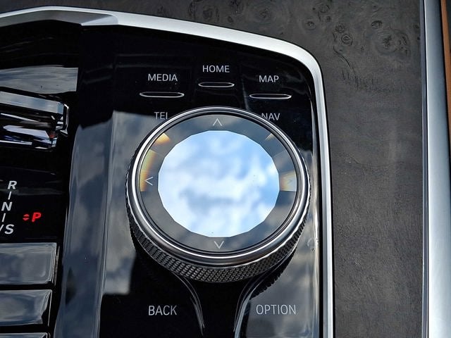 2026 BMW X7 xDrive40i Sports Activity Vehicle