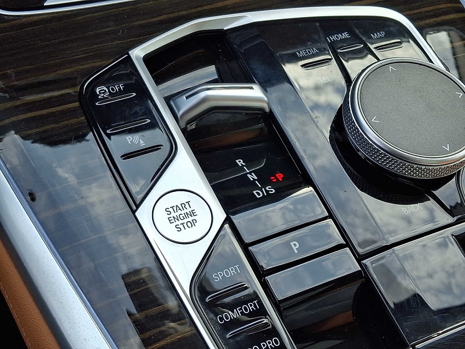 2024 BMW X7 xDrive40i Sports Activity Vehicle