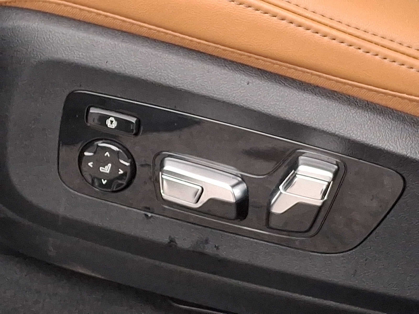 2024 BMW X7 xDrive40i Sports Activity Vehicle
