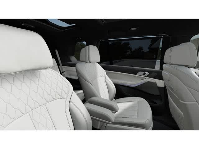 2027 BMW X7 xDrive40i Sports Activity Vehicle
