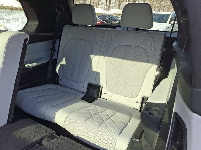 2023 BMW X7 xDrive40i Sports Activity Vehicle