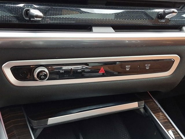 2024 BMW X7 xDrive40i Sports Activity Vehicle