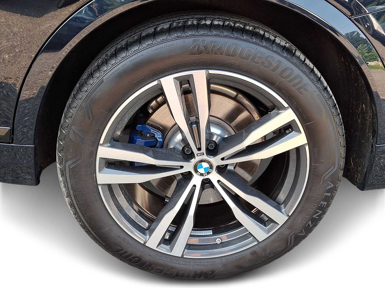 2023 BMW X7 xDrive40i Sports Activity Vehicle